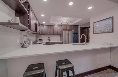 Peak 9 Condo | Ski-in/Ski-Out Penthouse Steps from Main Street