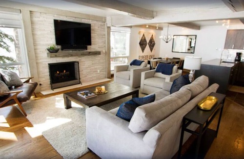 Snowmass Village Condo | Ski-In, Ski-Out Snowmass Village 3 Bedroom - Hot Tub, Free Airport Transfers!