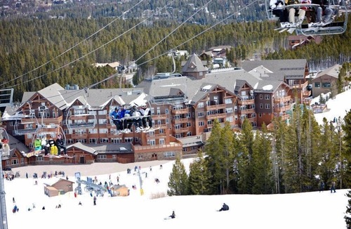 Peak 8 Condo | Ski-in/Ski-out Studio + Kitchen, Fireplace