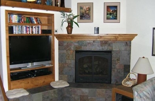 Peak 9 House | Ski-in/Ski-Out Townhome. at the Base of Peak 9