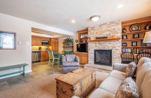 Copper Mountain Village Condo | Ski-in/Walk-out condo, free wifi, underground parking.