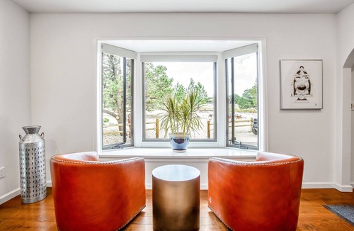 Salida House | Ski Lodge: Ski Rental near Monarch Mountain. Ideal for large groups, bachelor parties, corporate retreats