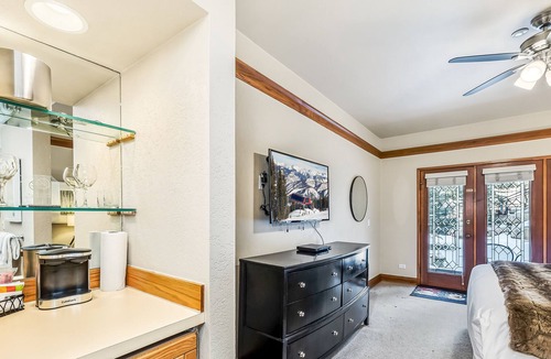 Beaver Creek Condo | Ski-out suite with pools, hot tubs, spa, on-site dining, patio & mountain view