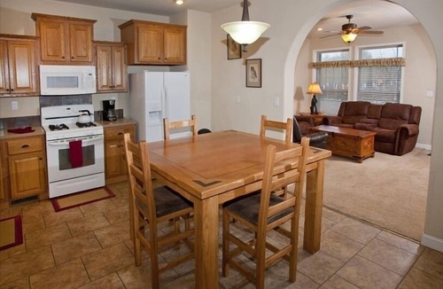 Gypsum House | Ski Vail 30 Minutes from Eagle, Colorado