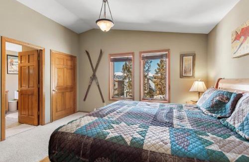 Baldy Mountain House | Ski View Cabin by Great Western Lodging