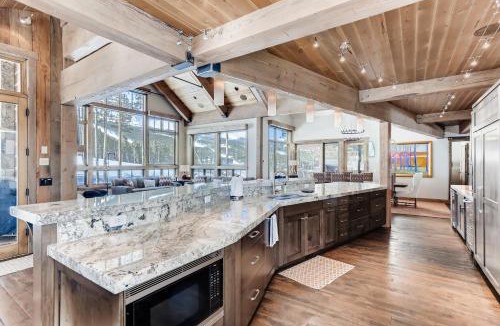 Timber Trail House | Skiers Palace