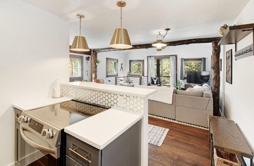 Pine House | Skipper's Pine Cabin