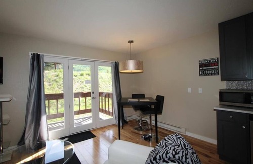 Crested Butte Condo | Skyland Lodge, Super cute studio, hot tub