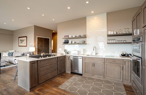 Steamboat Springs Condo | SL300 | Modern Penthouse | Views | Winter Shuttle | Hot Tub | 100 Yds to Lift