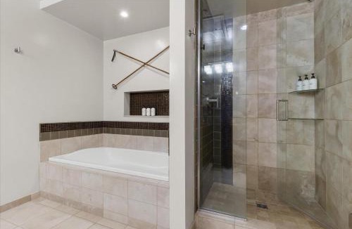 Downtown Steamboat Springs House | Sleek Mountain Retreat - Downtown - Summer AC