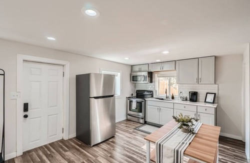 Berkley House | Sleeps 10 I Denver I Red Rocks I Tennyson I Pets