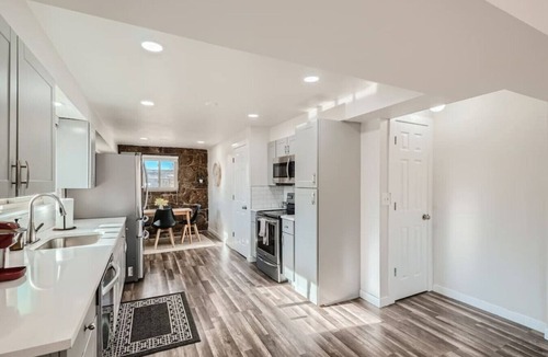 Berkley House | Sleeps 10 I Denver I Red Rocks I Tennyson I Pets