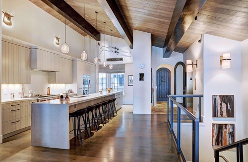 Vail Ski Chalet | Sleeps 16! Ski-In/Ski-Out Mountain Chalet