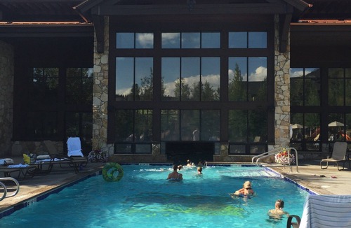 Four O'Clock Apartment | Sleeps 8, Spacious 2 bed 2 bath apartment in Ski-in/out resort.