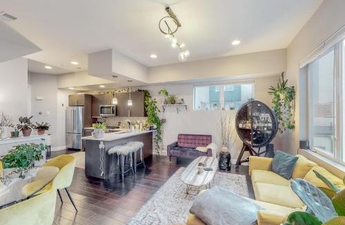 West Colfax House | Sloan Lake’s Rooftop Oasis