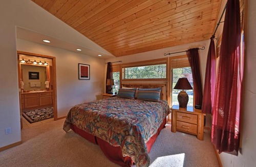 Old Town House | Slopeside 204 Kinney Townhouse