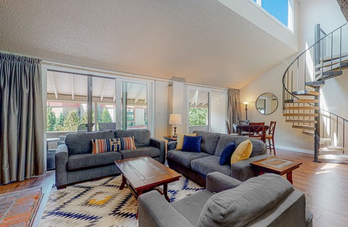Copper Mountain Village Condo | Snow Bridge Square 206 in Copper Mountain