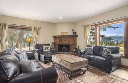 Estes Park House | Snowline Vista Lodge - Pet Friendly - Panoramic Mountain Views -- 20-NCD0228