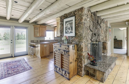 Snowmass Village House | Snowmass Home w/Hot Tub, Fireplace, & Mtn Views!