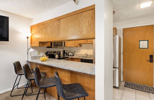 Snowmass Village Condo | Snowmass Retreat! Balcony w/Grill, Outdoor Pool & Hot Tub, Wood FP, Walk to Village & Hiking Trails