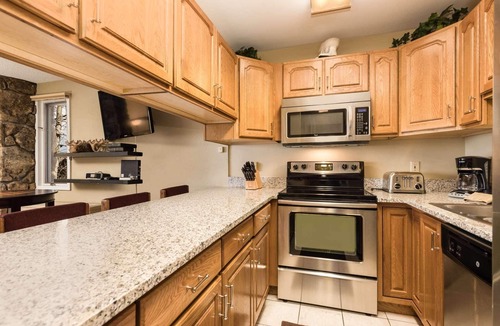 Snowmass Village Condo | Snowmass Retreat! Balcony w/Grill, Outdoor Pool & Hot Tub, Wood FP, Walk to Village & Hiking Trails