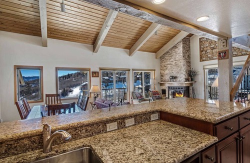 Snowmass Village Condo | Snowmass - Snowmass Mountain Condo L6