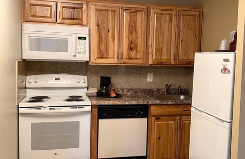 Frisco Hotel | Snowshoe Motel