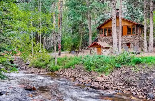 Idaho Springs Cabin | Solace WATERFRONT Work & Play Cabin getaway