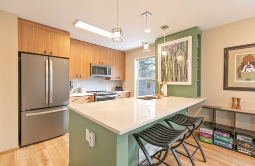 Frisco House | Sollotude Station Home: Walk to Downtown