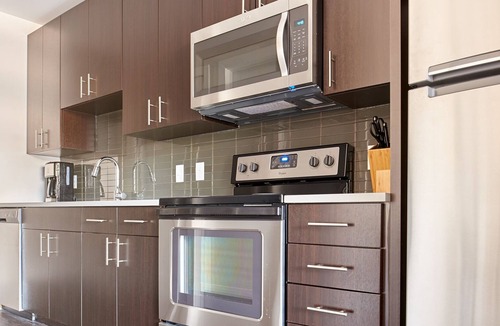 University Park Apartment | Sonder at University Park | Studio Apartment w/ Balcony