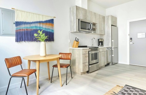 Highland Apartment | Sonder by Marriott Bonvoy Zuni Apartments LoHi