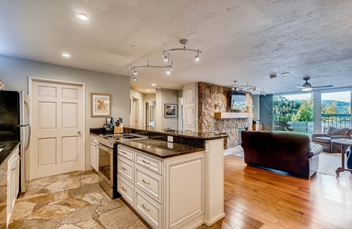 Vail House | Sophisticated Residence