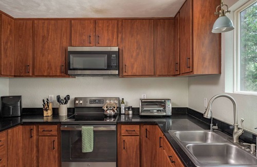Bailey Cabin | Southwest Mountain Getaway w/Hot Tub & Game room, Pet-friendly