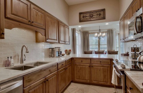 Keystone Condo | Spacious 1600 S.F. Renovated 3 Bed. 2 Bath Condo in Keystone