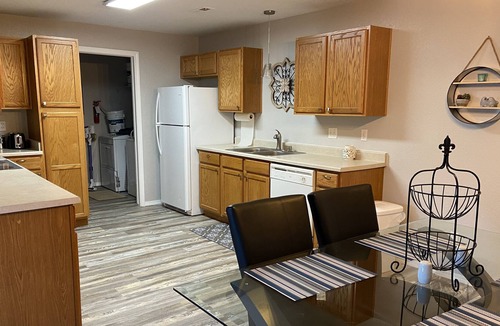 Village Seven Condo | Spacious 2 Bedroom Main Level Condo