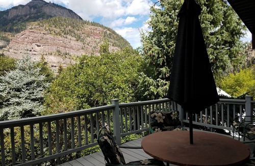 Ouray House | Spacious 2-bedroom private home in Ouray, the Switzerland of America