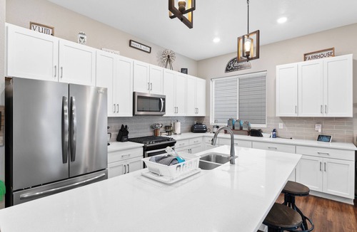 Brighton House | Spacious 3 bedroom, 2.5 bath house - 20 min from DIA, 25 min from Denver