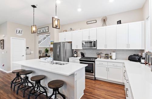 Brighton House | Spacious 3 bedroom, 2.5 bath house - 20 min from DIA, 25 min from Denver