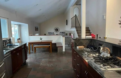Hampden South House | Spacious 4 bedroom DTC home with a hot tubnn