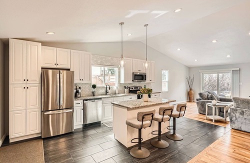 Littleton House | Spacious 4-bedroom house in charming Centennial with AC, WiFi
