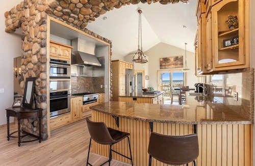 Colorado Springs House | Spacious 5-bedroom Retreat, stones throw away from Air Force Academy.