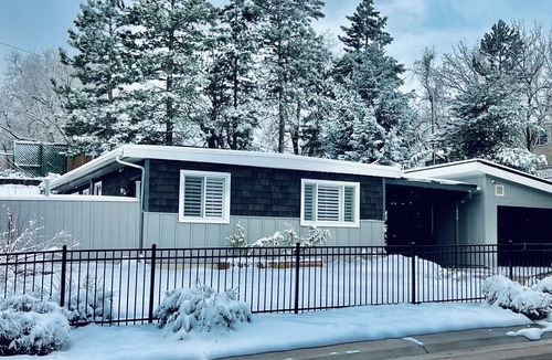Littleton House | Spacious 5-bedroom house with AC and WiFi near downtown Littleton.