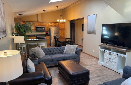 Berkley House | Spacious 5-bedroom house with WiFi, AC in charming Arvada