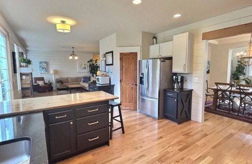 Erie House | Spacious & Affordable Colorado Home close to Boulder and Denver