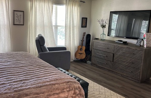 Castle Pines North House | Spacious and beautiful home nestled in Castle Pines close to golf courses.