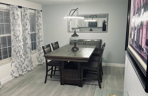 Englewood House | Spacious and Spotless Townhouse in Englewood, Close to DTC & Denver