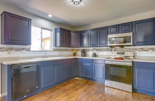 Sterling Hills House | Spacious Aurora Home: 20 Mi to Downtown Denver!