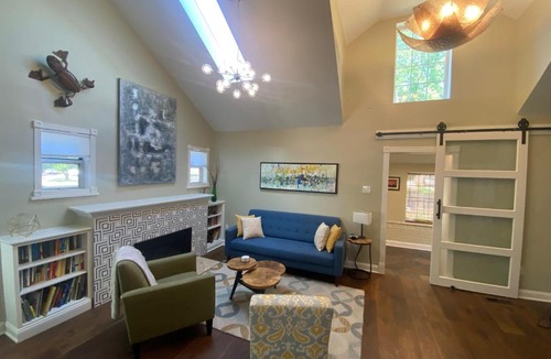 Sunnyside House | Spacious Bungalow in Sunnyside.