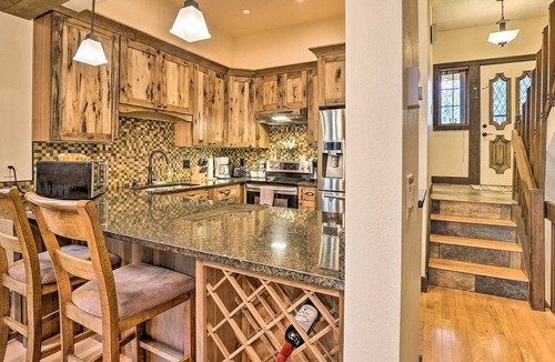 Summit Cove Condo | Spacious Condo < 4 Mi to Keystone Resort!