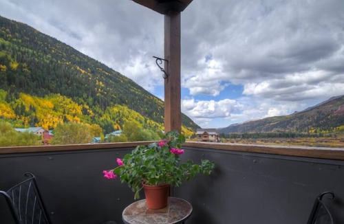 Telluride Condo | Spacious Condo in Telluride-Beautiful West Views!
